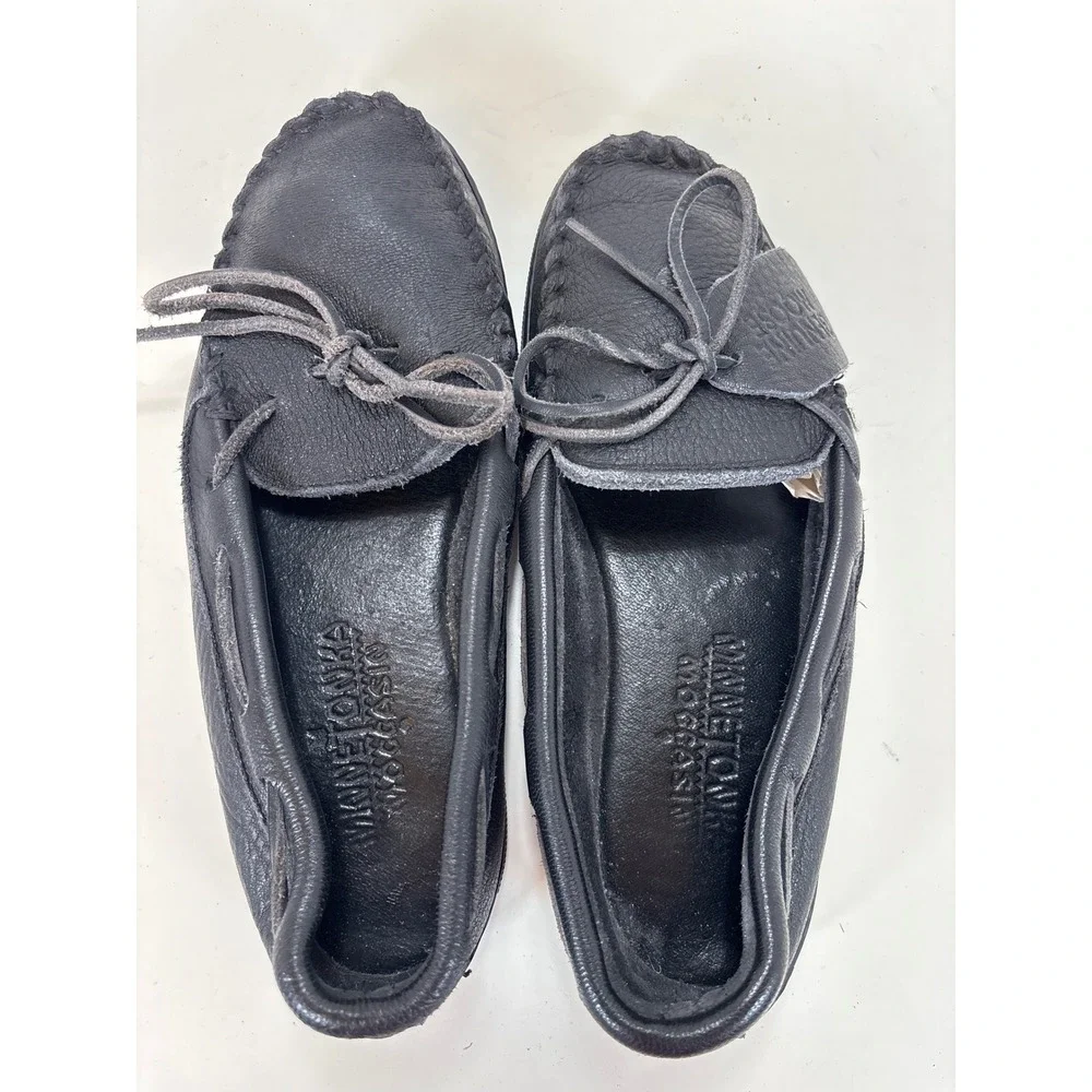 Minnetonka Moosehide Classic Moccasins Black Leather Loafers Men 8.5 US